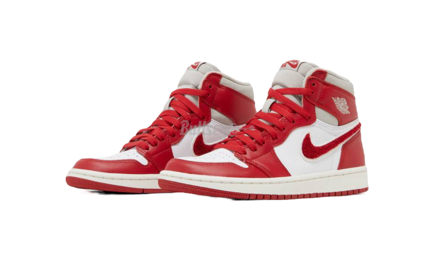 Air Jordan 1 Retro High OG "Varsity Red"