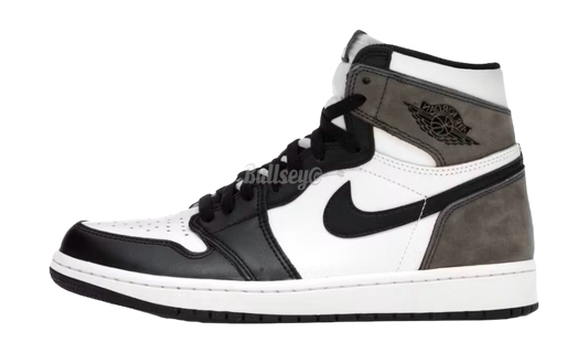 Air Jordan 1 Retro "Mocha"-Bullseye Sneaker Boutique