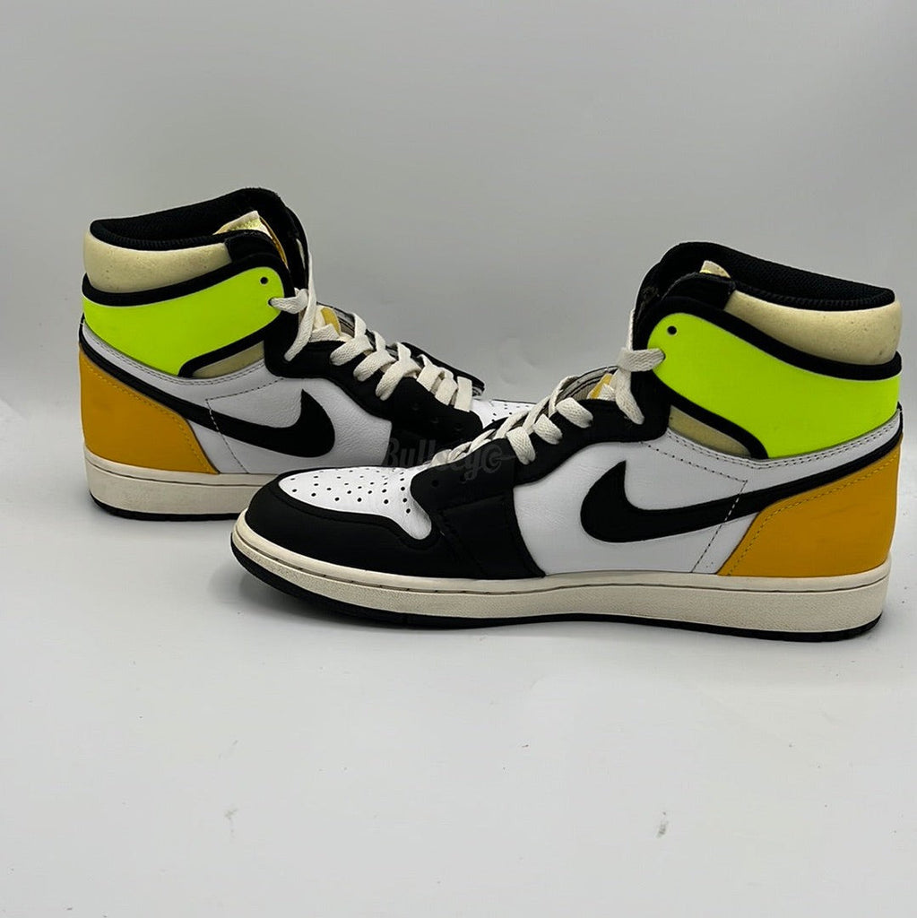 Air Jordan 1 Retro "Volt" (PreOwned) (No Box)