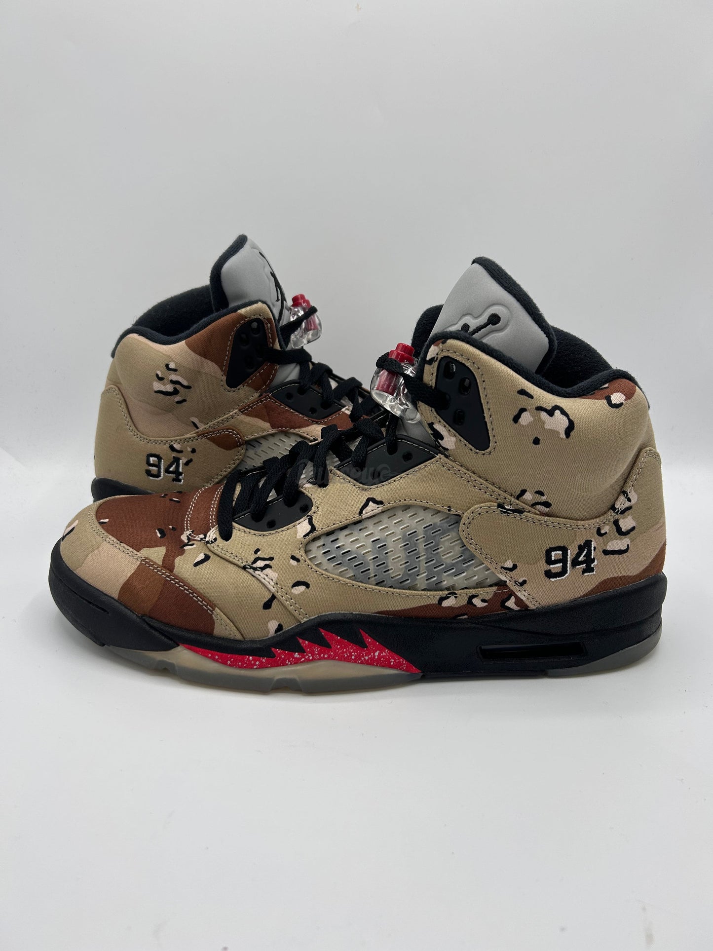 Air Jordan 5 Retro "Supreme Desert Camo" (PreOwned)