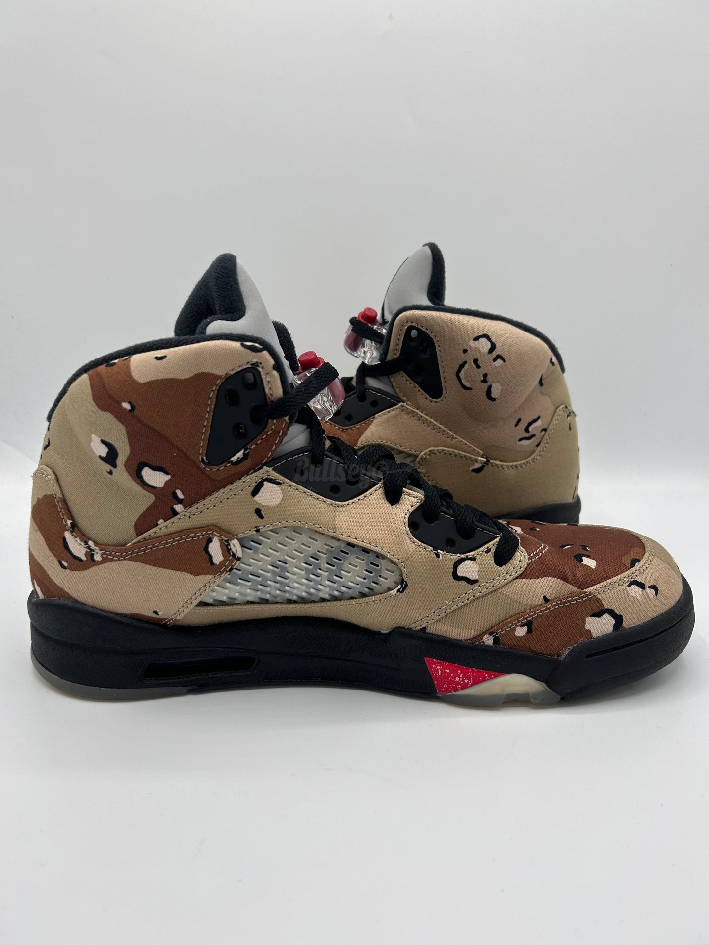 Air Jordan 5 Retro "Supreme Desert Camo" (PreOwned)