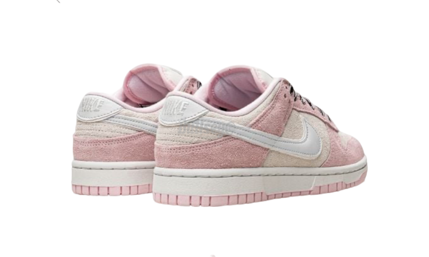 Nike Dunk Low LX "Pink Foam"