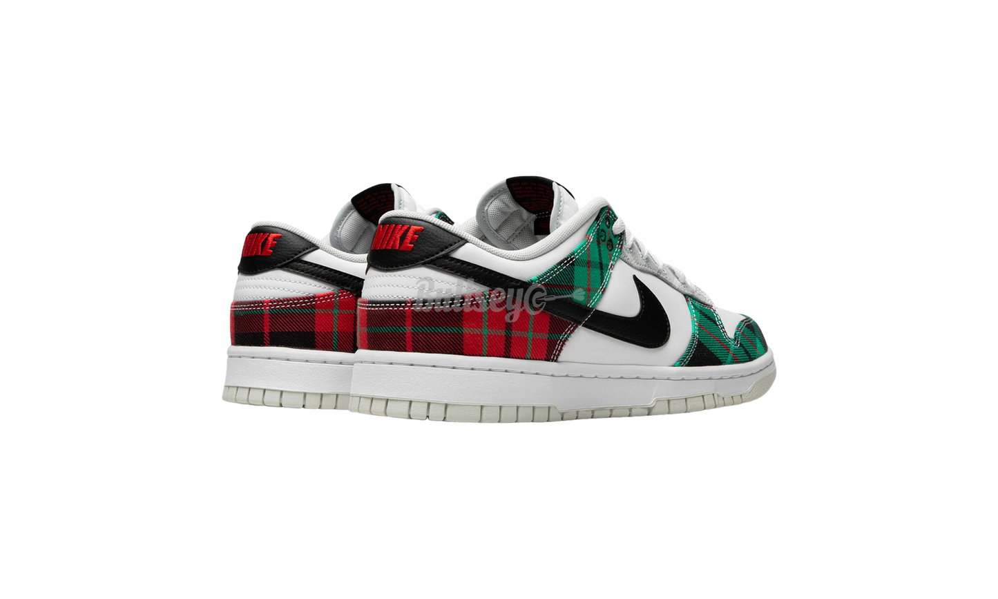 Nike Dunk Low “Tartan Plaid”