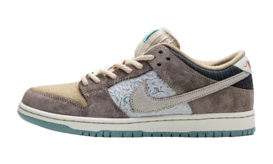 Nike SB Dunk Low "Big Savings"-Bullseye Sneaker Boutique