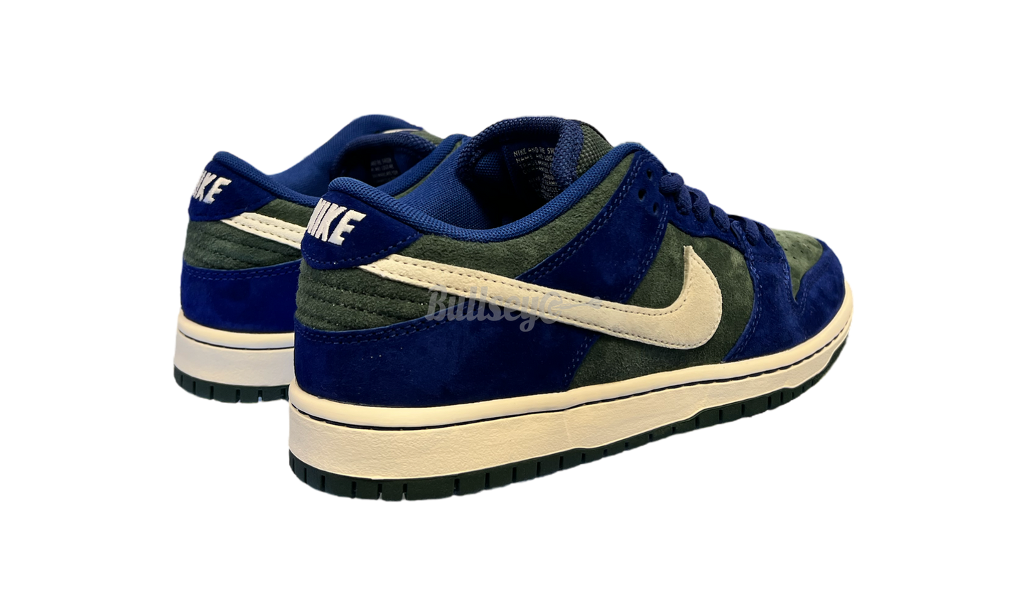 Nike SB Dunk Low "Deep Royal Blue"